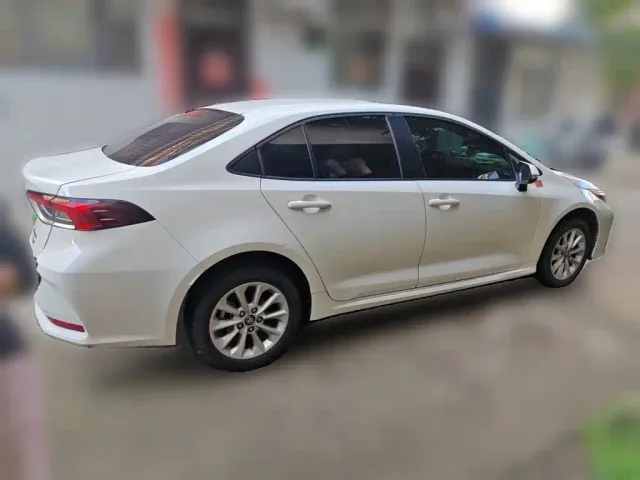 Toyota Corolla — Фото автомобиля 4