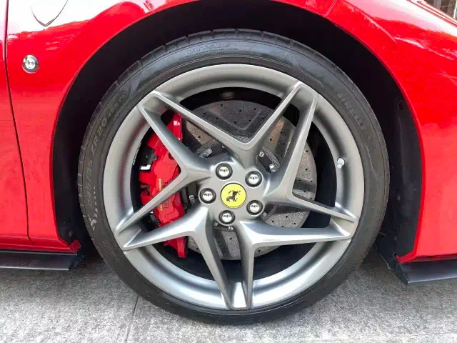 Ferrari F8 — Фото автомобиля 5