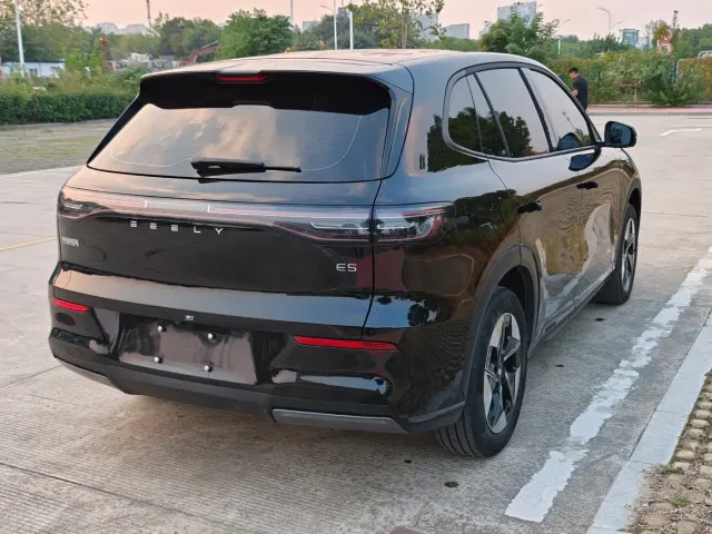 Geely Galaxy E5 — Фото автомобиля 7