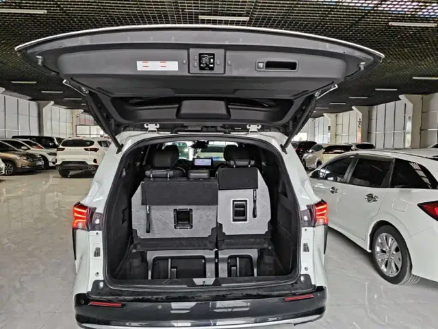 Toyota Sienna — Фото автомобиля 18