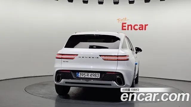 Genesis GV70 2.5T Бензин 2WD — Фото автомобиля 4