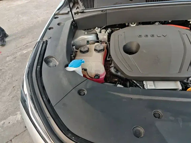 Geely Galaxy L7 — Фото автомобиля 21
