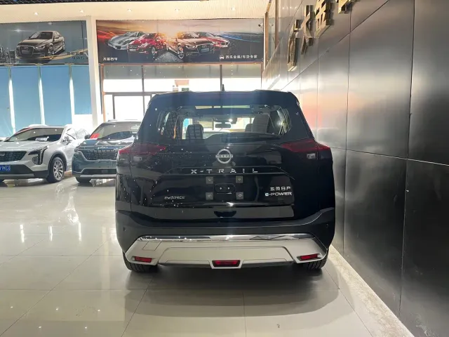 Nissan X-Trail — Фото автомобиля 14