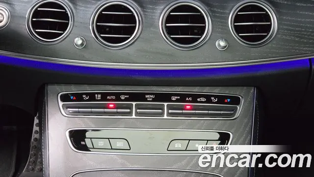 Mercedes-Benz E-Class W213 — Фото автомобиля 29