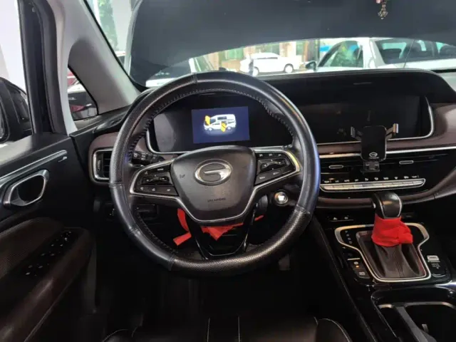 GAC Trumpchi M6 — Фото автомобиля 10