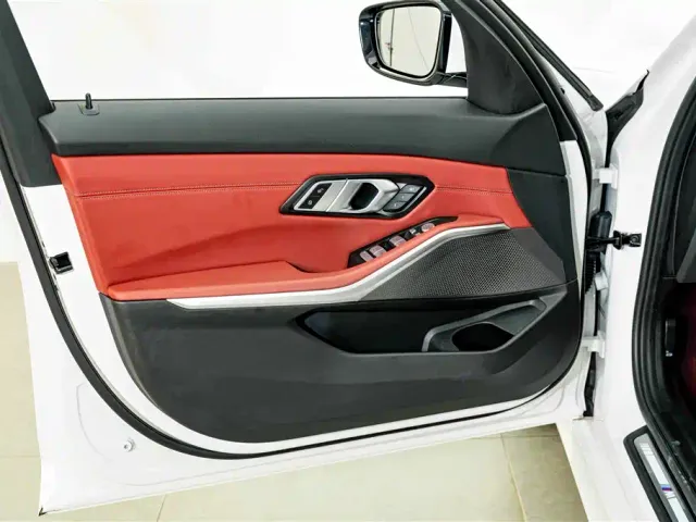 BMW 3 Series — Фото автомобиля 16