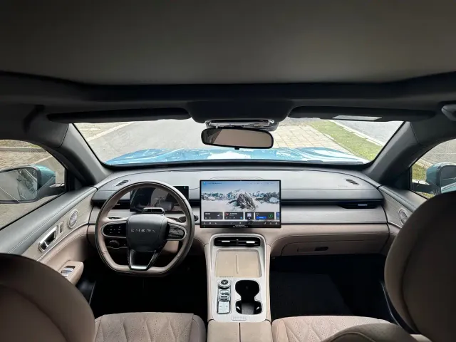 Chery Tiggo 8 PLUS C-DM — Фото автомобиля 10