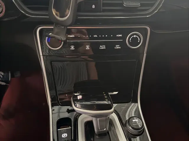 Kia Seltos — Фото автомобиля 15