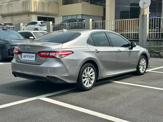 Toyota Camry — Фото автомобиля 13
