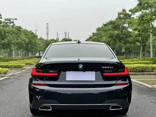 BMW BMW 3 Series 2022 325Li M Sport Package — Фото автомобиля 7
