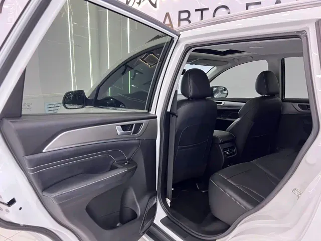 Haval M6 — Фото автомобиля 13