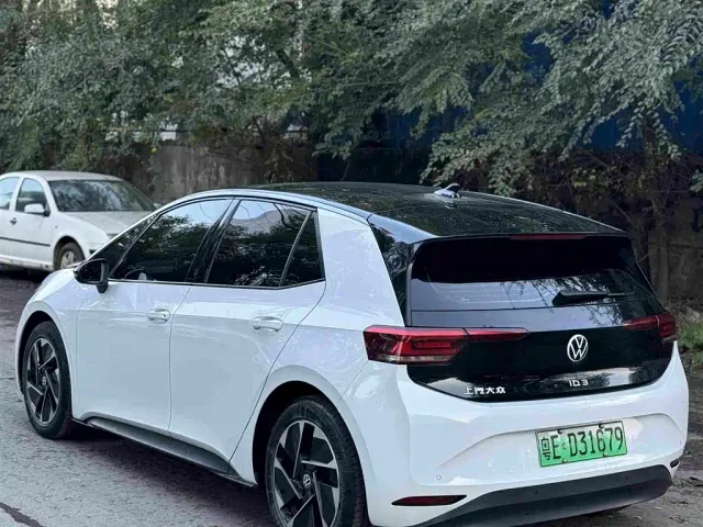 Volkswagen ID.3 — Фото автомобиля 7