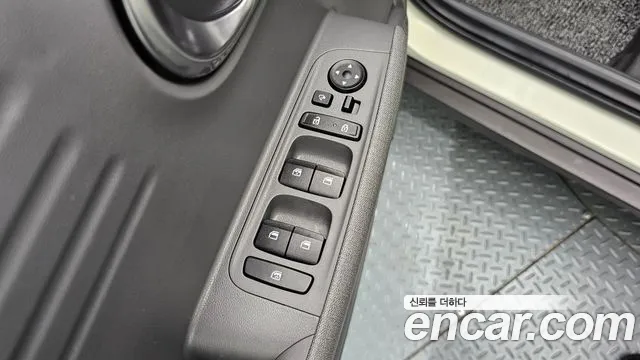 Hyundai Casper Casper Turbo Essential — Фото автомобиля 17