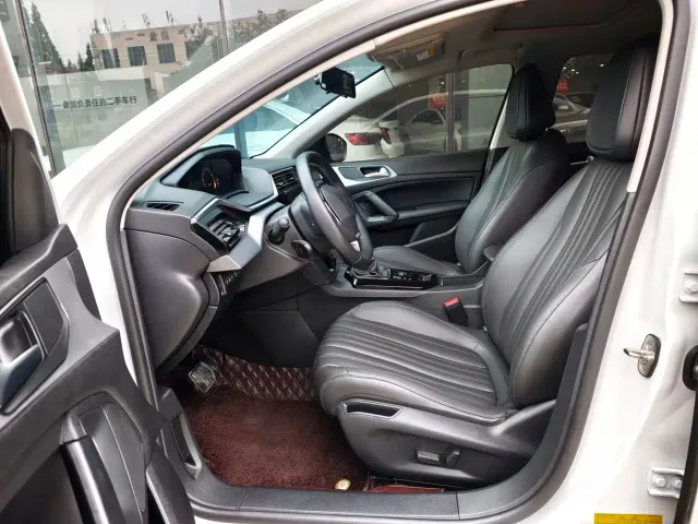 Peugeot 408 — Фото автомобиля 7