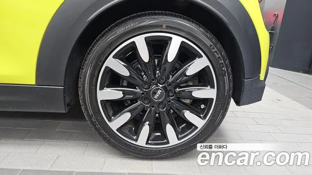Mini Cooper — Фото автомобиля 20