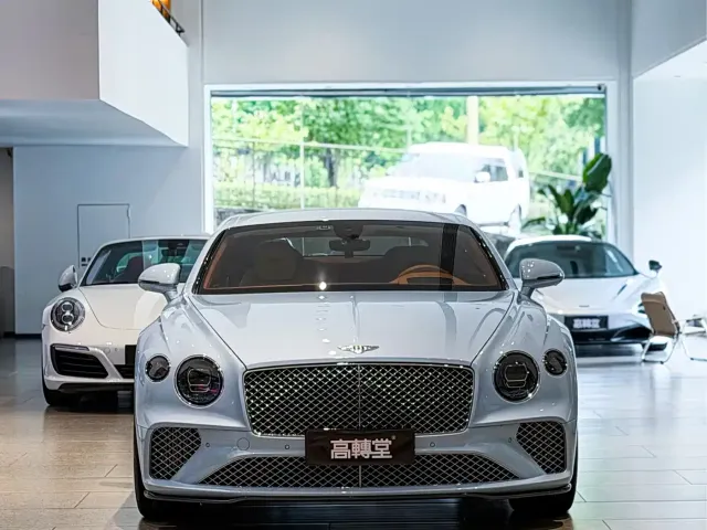 Bentley Continental — Фото автомобиля 3