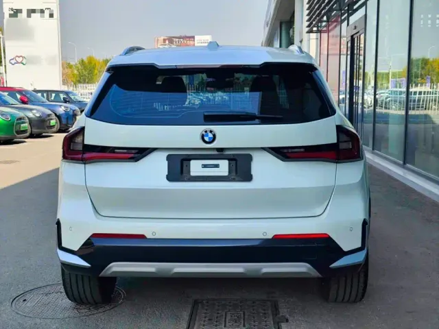 BMW X1 — Фото автомобиля 5