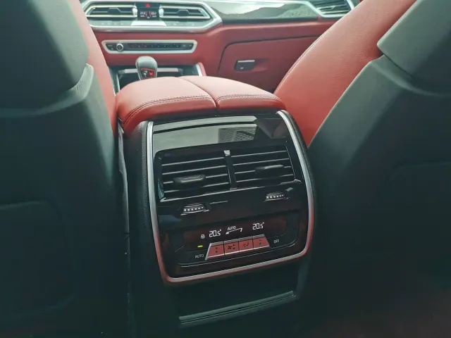 BMW X6 M — Фото автомобиля 24
