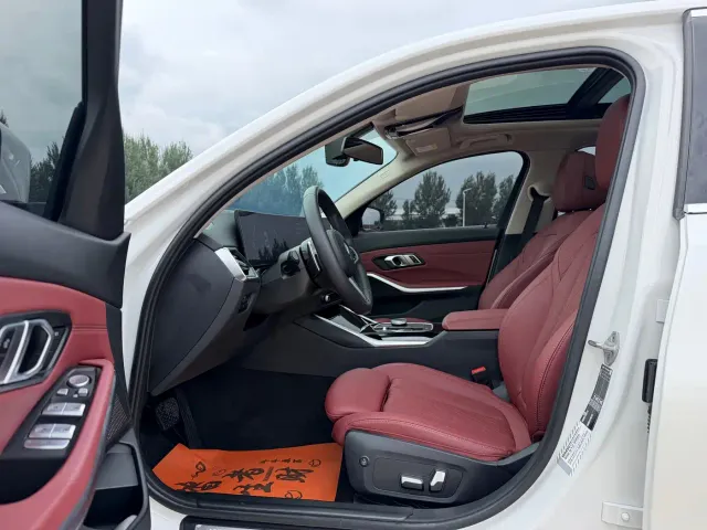 BMW 3 Series — Фото автомобиля 12