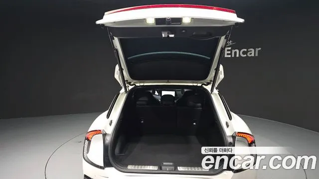 Kia EV6 — Фото автомобиля 20