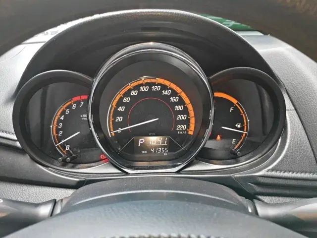 Toyota YARiS L Zhi Xuan — Фото автомобиля 3
