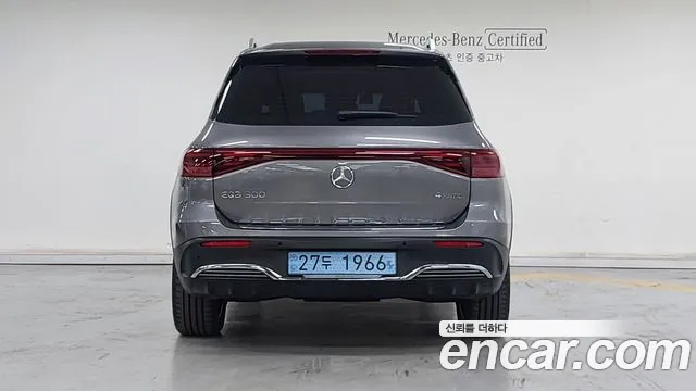 Mercedes-Benz EQB — Фото автомобиля 4