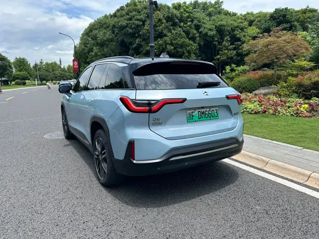 Nio ES6 — Фото автомобиля 4