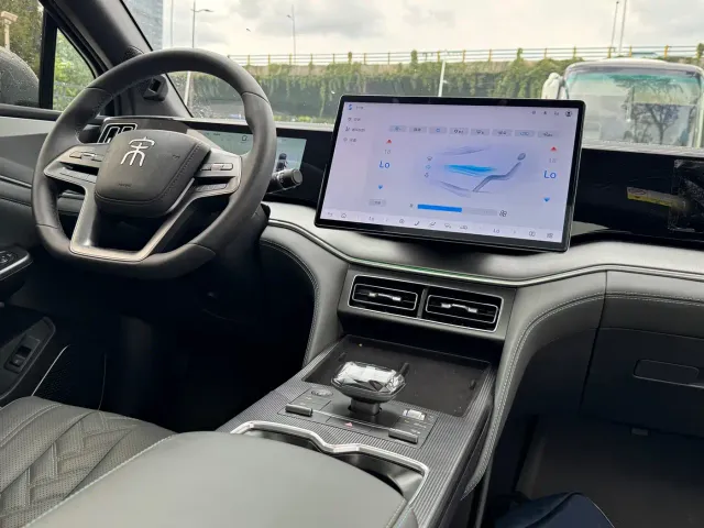 BYD Song L DM-i — Фото автомобиля 11