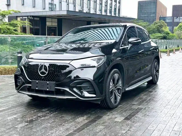 Фотография автомобиля — Mercedes-Benz EQE SUV