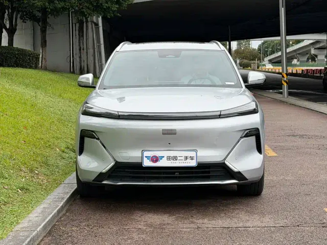 Geely Galaxy Starship 7 EM-i — Фото автомобиля 2