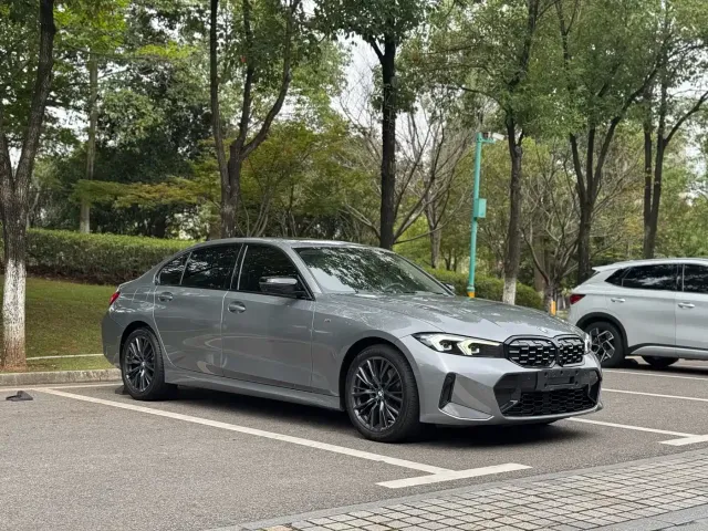 BMW 3 Series — Фото автомобиля 3