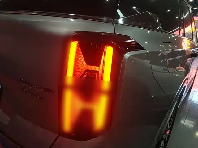 GAC Trumpchi GS8 — Фото автомобиля 7