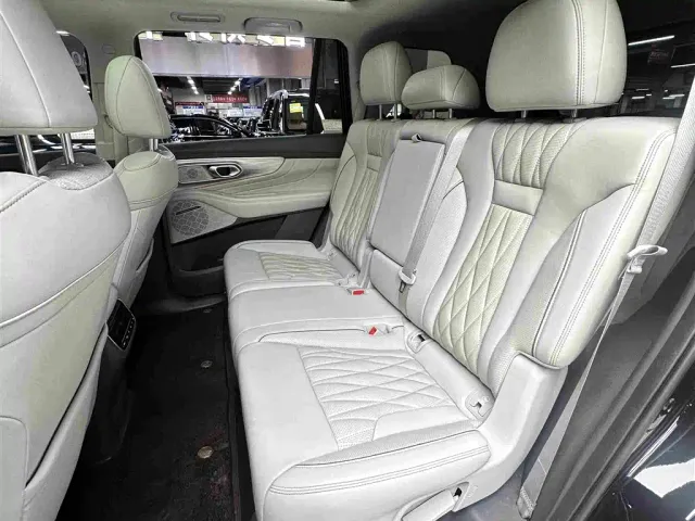 GAC Trumpchi GS8 — Фото автомобиля 26