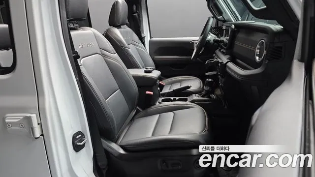 Jeep Wrangler JL — Фото автомобиля 16