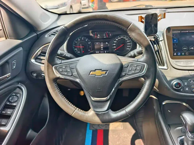 Chevrolet Malibu XL — Фото автомобиля 8