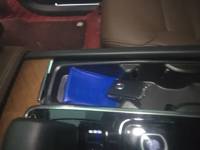 Volvo XC90 — Фото автомобиля 11