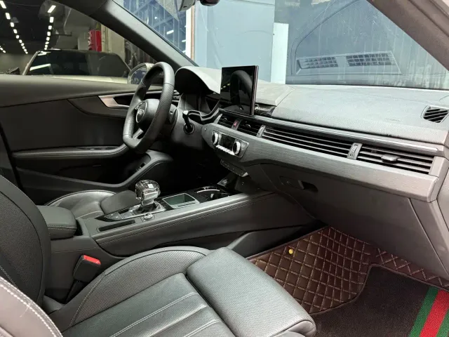 Audi A4L — Фото автомобиля 6