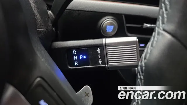 Hyundai Sonata — Фото автомобиля 12
