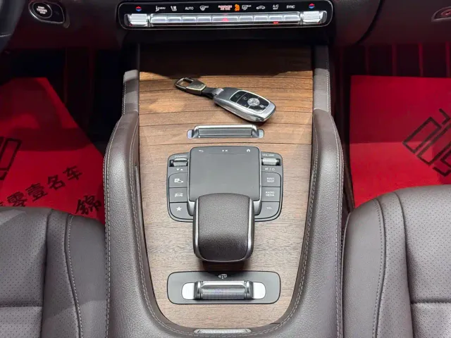 Mercedes-Benz GLS-Class — Фото автомобиля 18