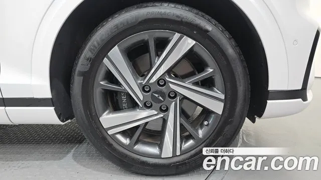 Genesis GV70 — Фото автомобиля 6