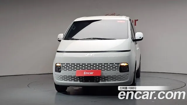 Hyundai Staria Staria — Фото автомобиля 3