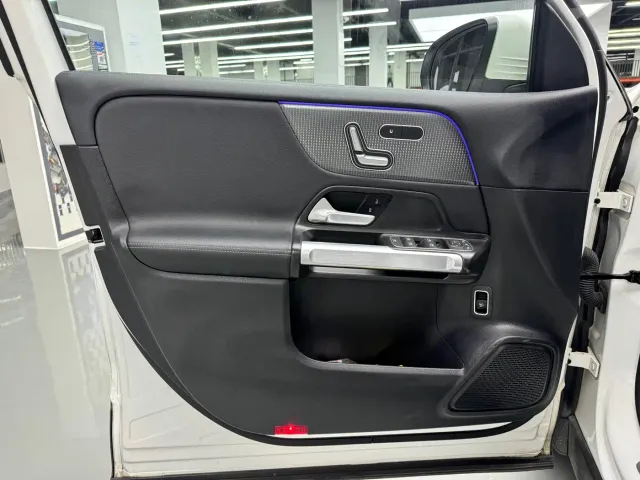 Mercedes-Benz EQB — Фото автомобиля 6