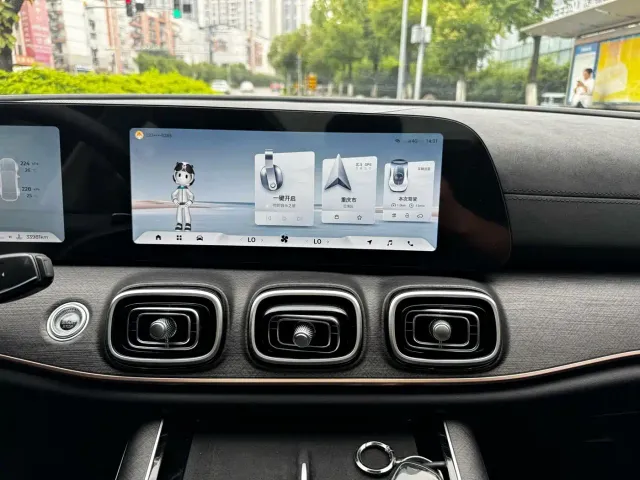 Chery Tiggo 9 — Фото автомобиля 20