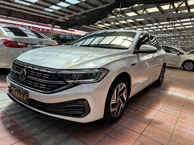 Фотография автомобиля — Volkswagen Sagitar