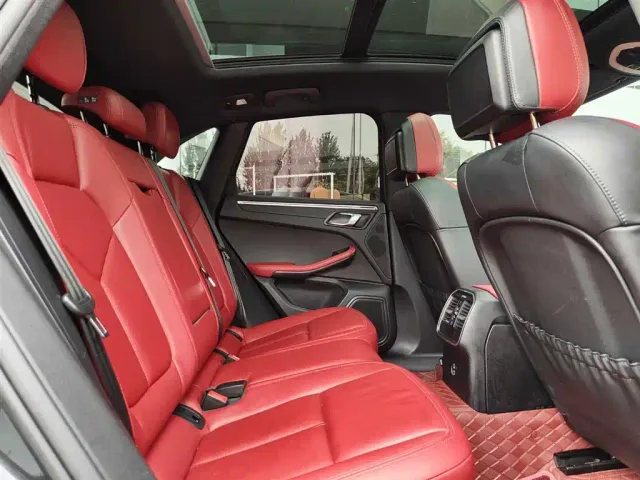 Porsche Macan — Фото автомобиля 21