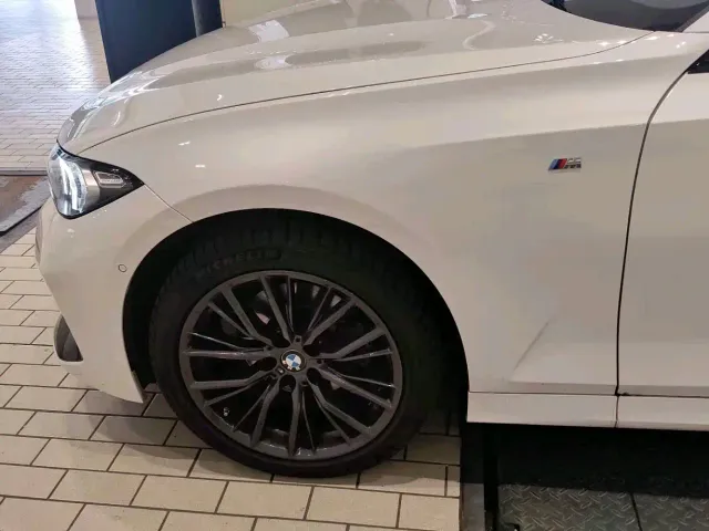 BMW 3 Series — Фото автомобиля 6
