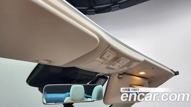 Mercedes-Benz E-Class — Фото автомобиля 25