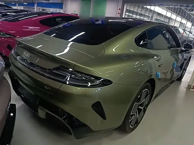 Xiaomi SU7 — Фото автомобиля 6