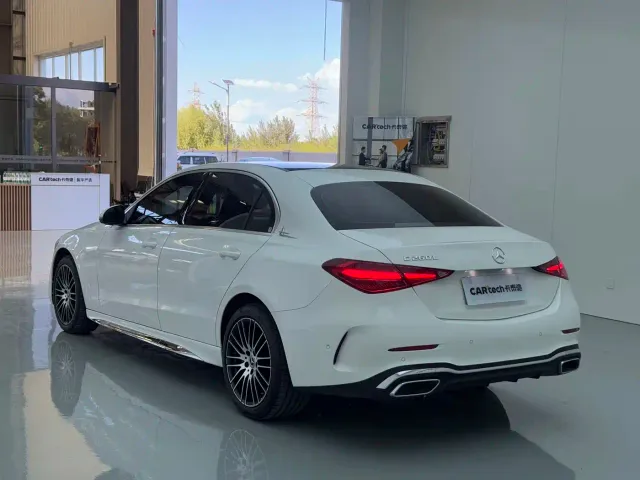 Mercedes-Benz C-Class — Фото автомобиля 10