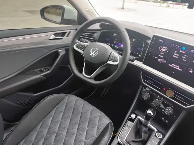 Volkswagen Sagitar — Фото автомобиля 17